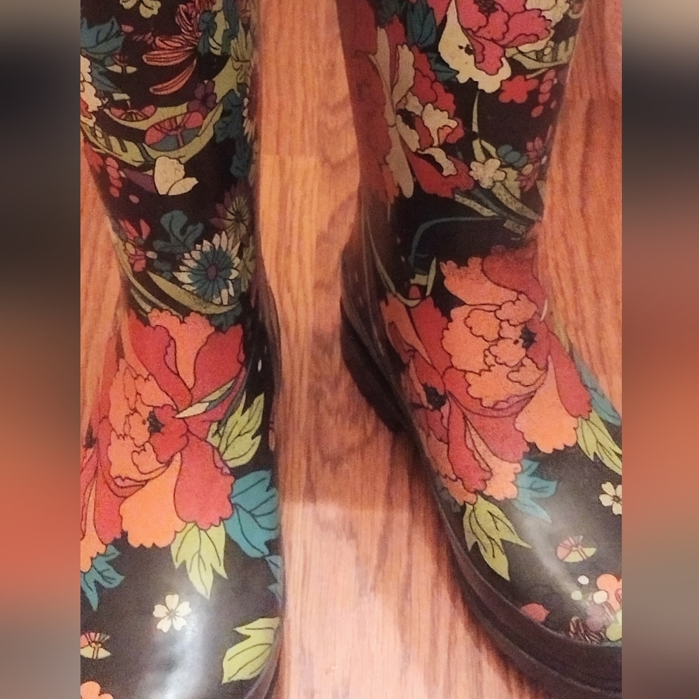 Sakroots Multicolor Floral Rain Boots - Picture 2 of 2